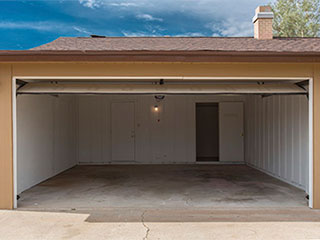 Garage Doors Get Squeaky | Garage Door Repair Santa Monica, CA Garage Doors Get Squeaky | Garage Door Repair Santa Monica, CA